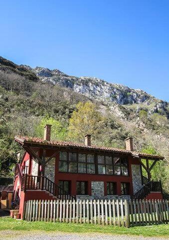 Les Vegues II Appartement Santillan Buitenkant foto