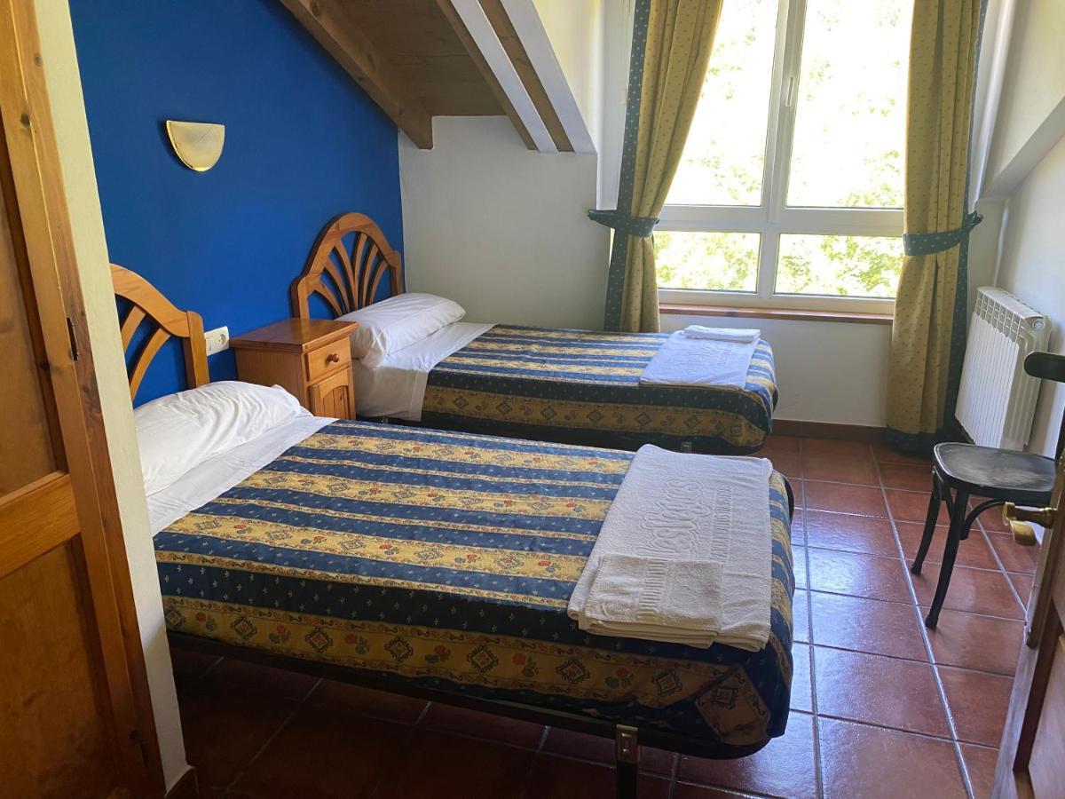 Les Vegues II Appartement Santillan Buitenkant foto