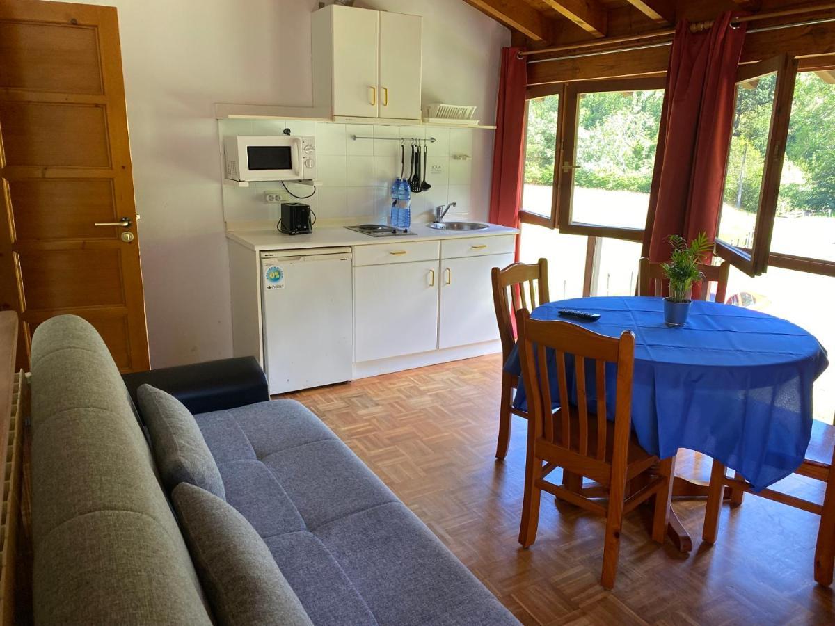 Les Vegues II Appartement Santillan Buitenkant foto